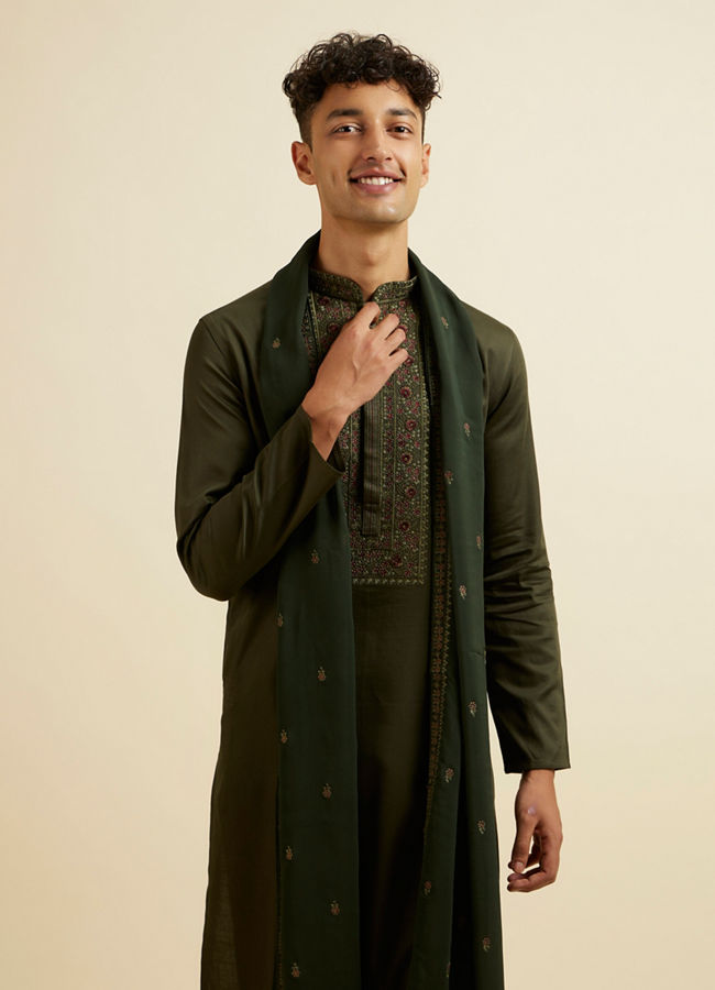 alt message - Manyavar Men Dark Blue Embroidered Kurta Set image number 0